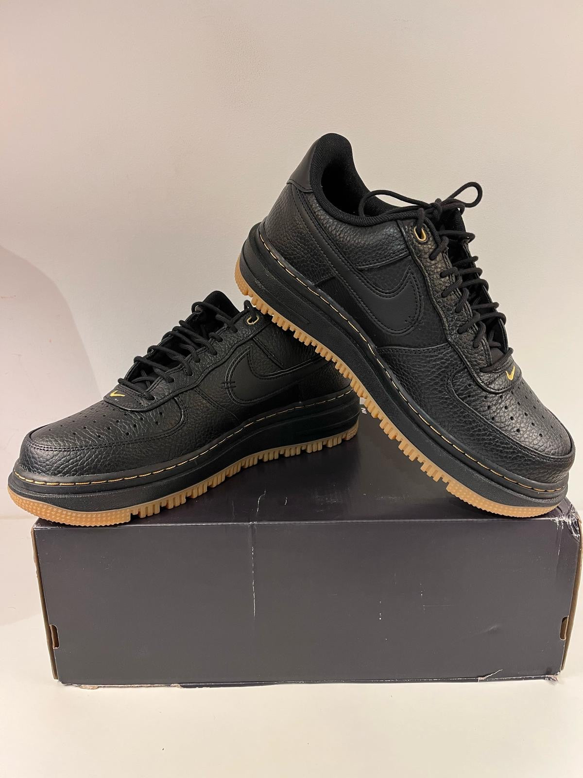 Nike Air Force 1 Luxe schwarz, Größe wählbar
