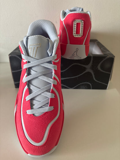 Nike Jordan Tatum 4, in rot/grau, Gr. Wählbar