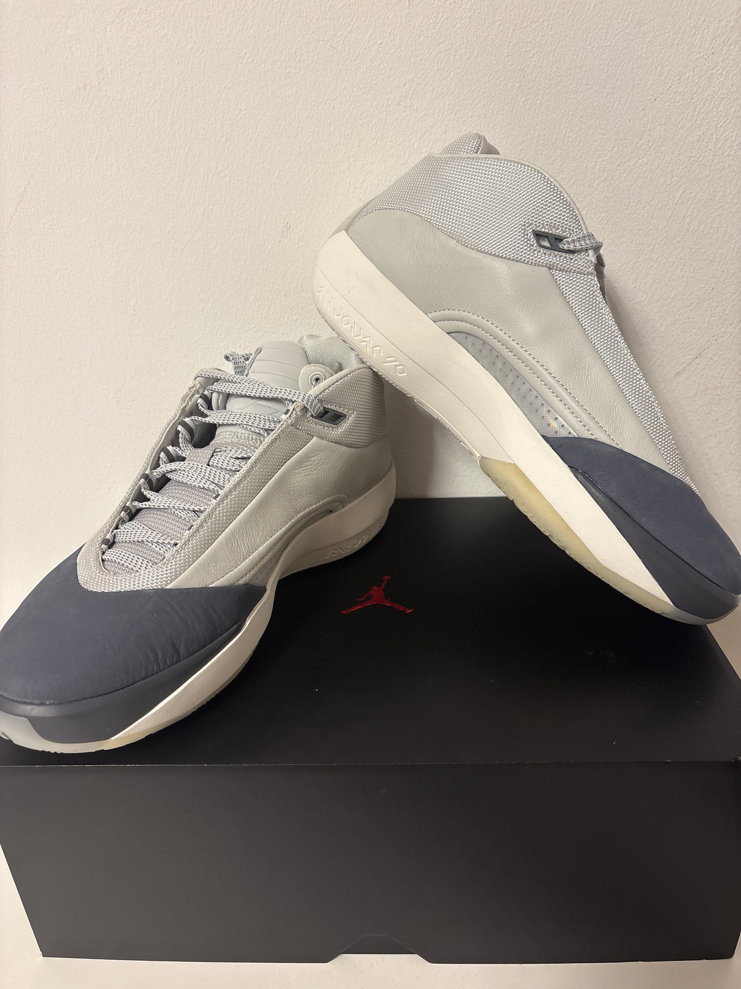 Nike Air Jordan 40, Größe 39 in grau