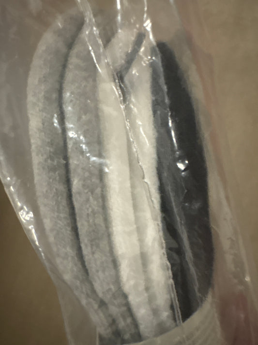 Adidas kurze Socken, 3er Pack in grau/weiss/schwarz, Größe 43-45