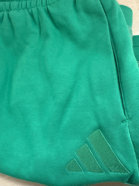Adidas kurze Hose, grün, Größe wählbar
