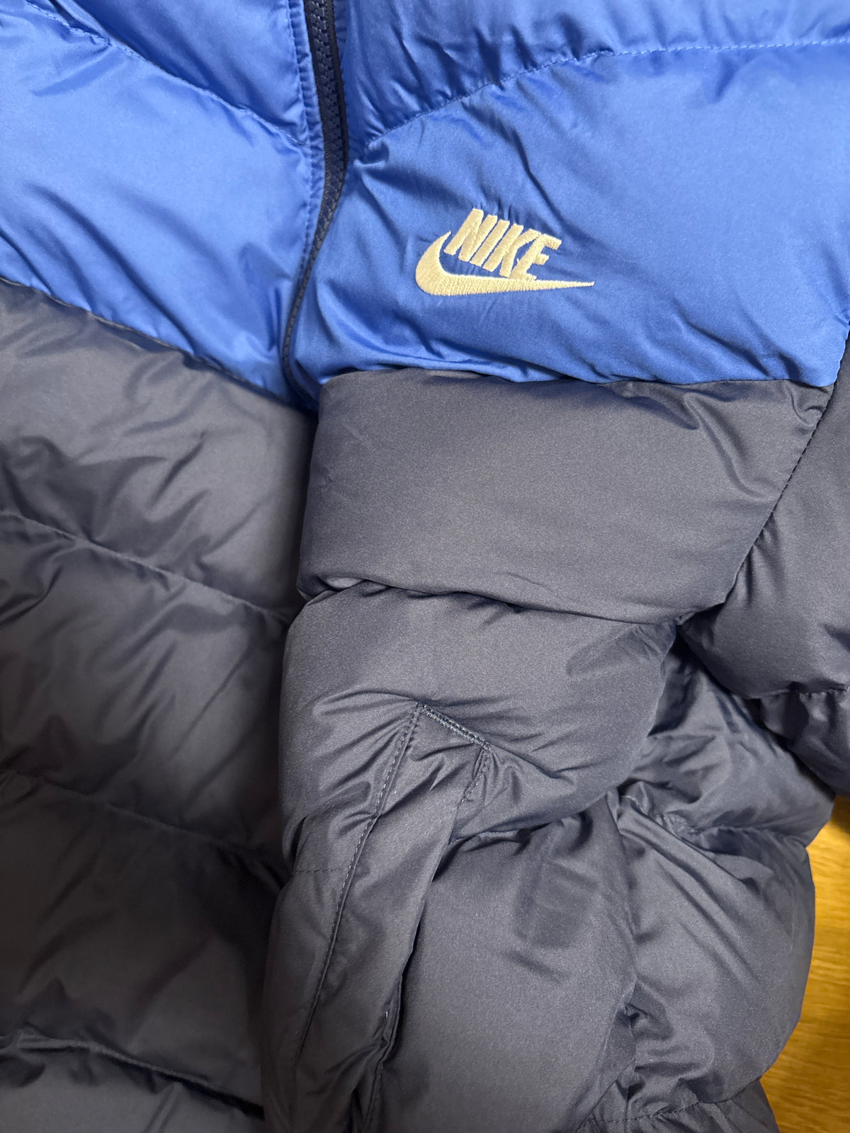 Nike Kinderjacke Blautöne Größe L