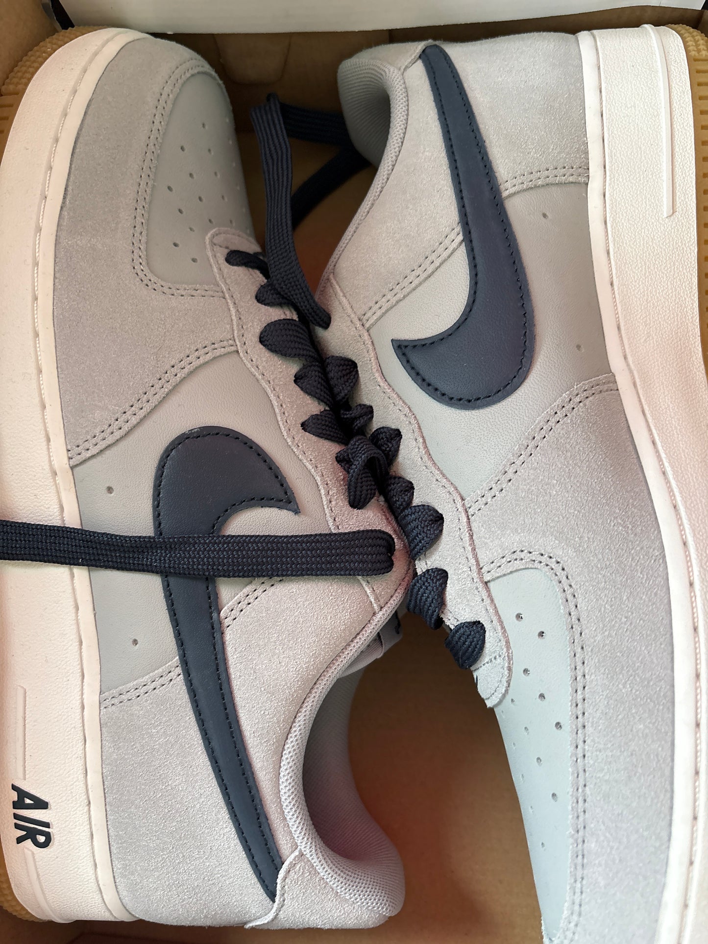 Nike Air Force 1 weiss/grau/dunkelblau, Größe 45