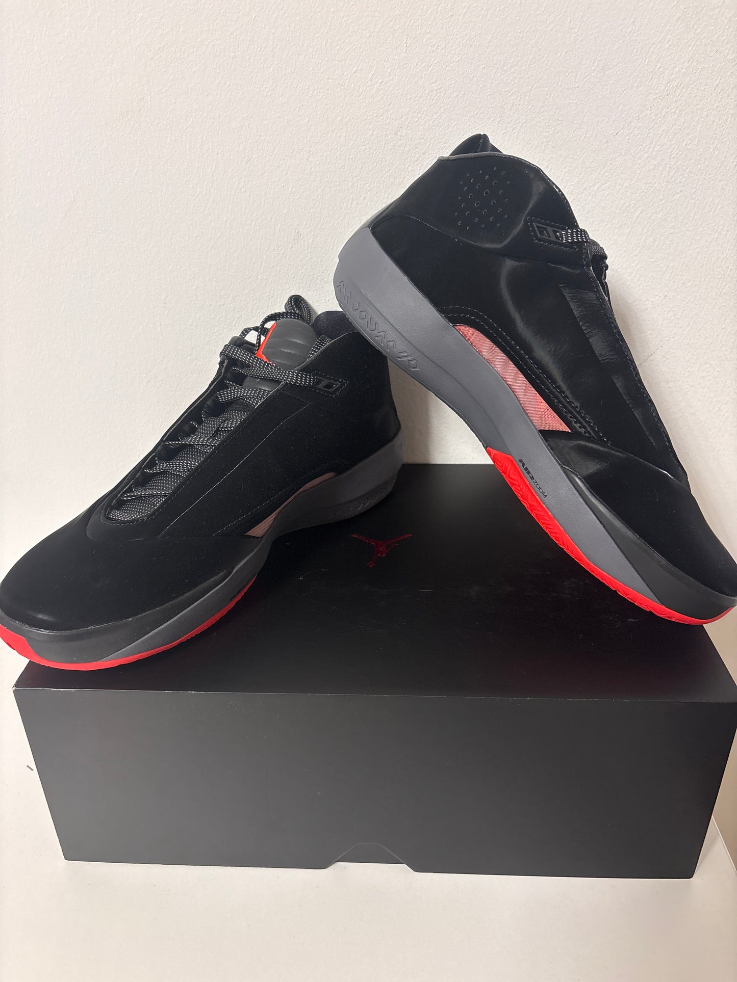 Nike Air Jordan 40, Größe 42,5 in schwarz