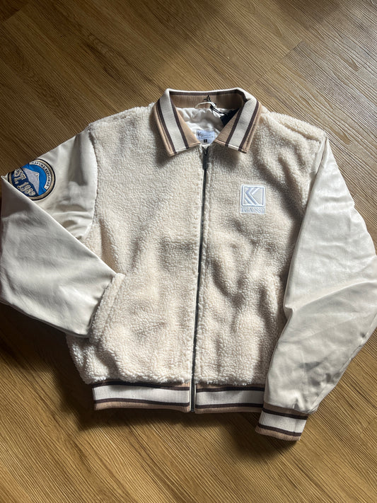 Karl Kani College Jacke , Größe S in Creme Plüsch
