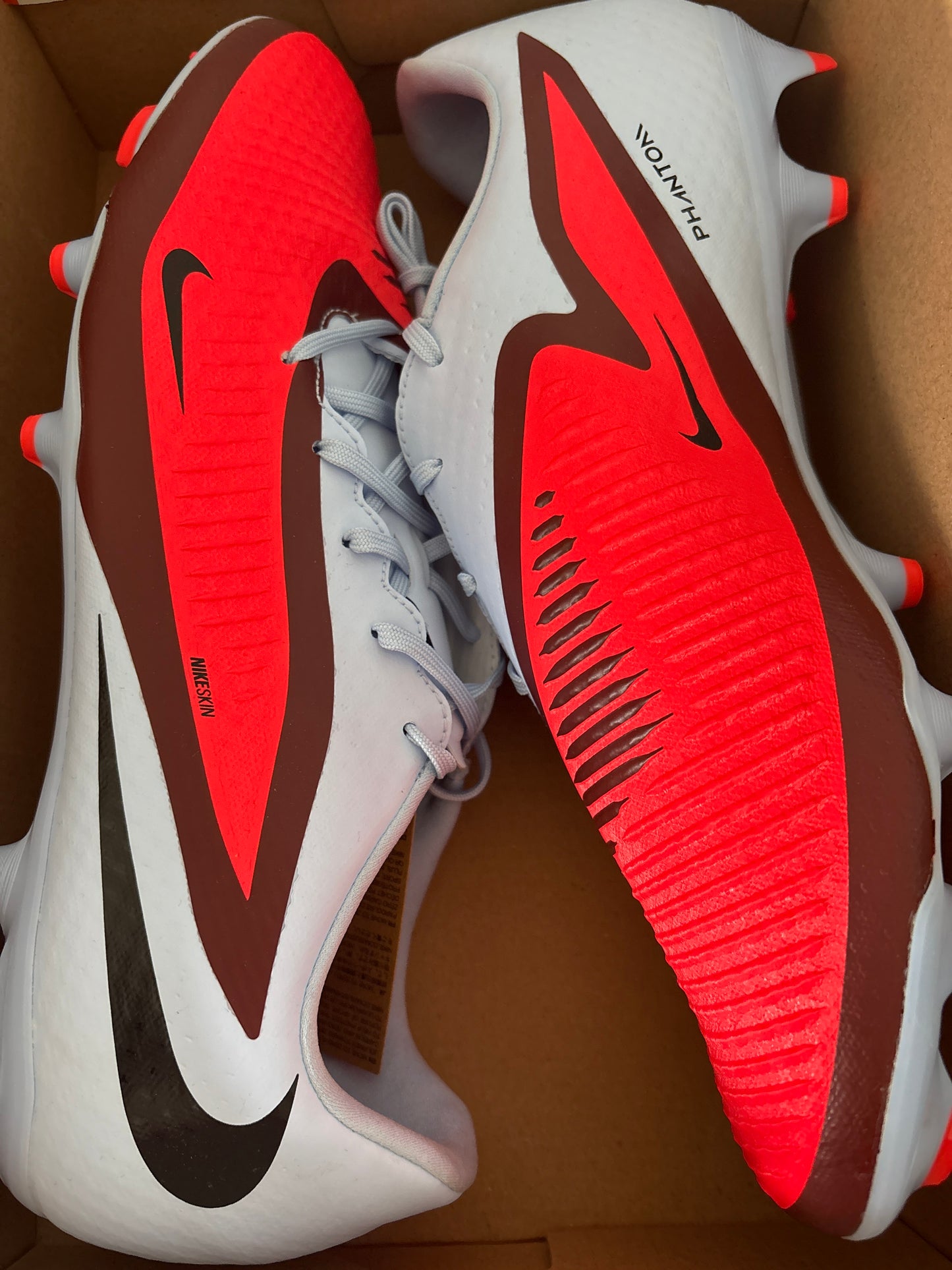 Nike Phantom 6 Low IC in Türkis/rot, Größe 47,5( Fussballschuh )