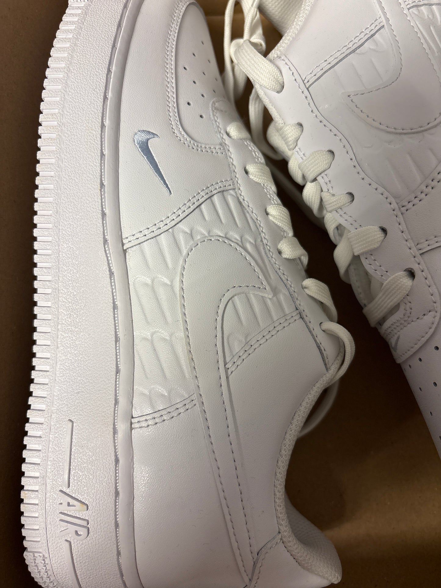 Nike Air Force 1 weiss/Muster, Größe 39