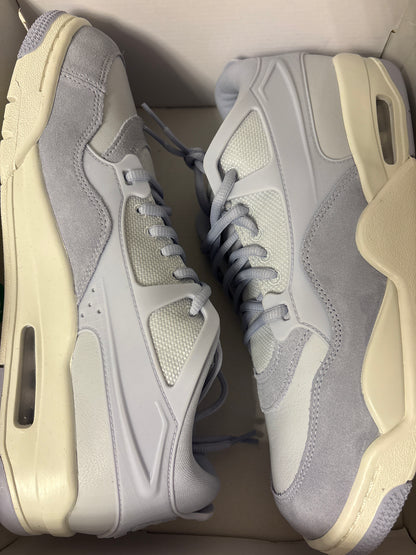Nike AIR Jordan 4 RM in hellblau/weiss, Größe 44