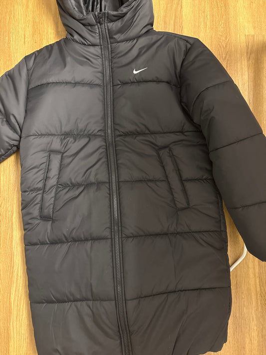 Nike Frauen Winterjacke in schwarz lang, Größe wählbar