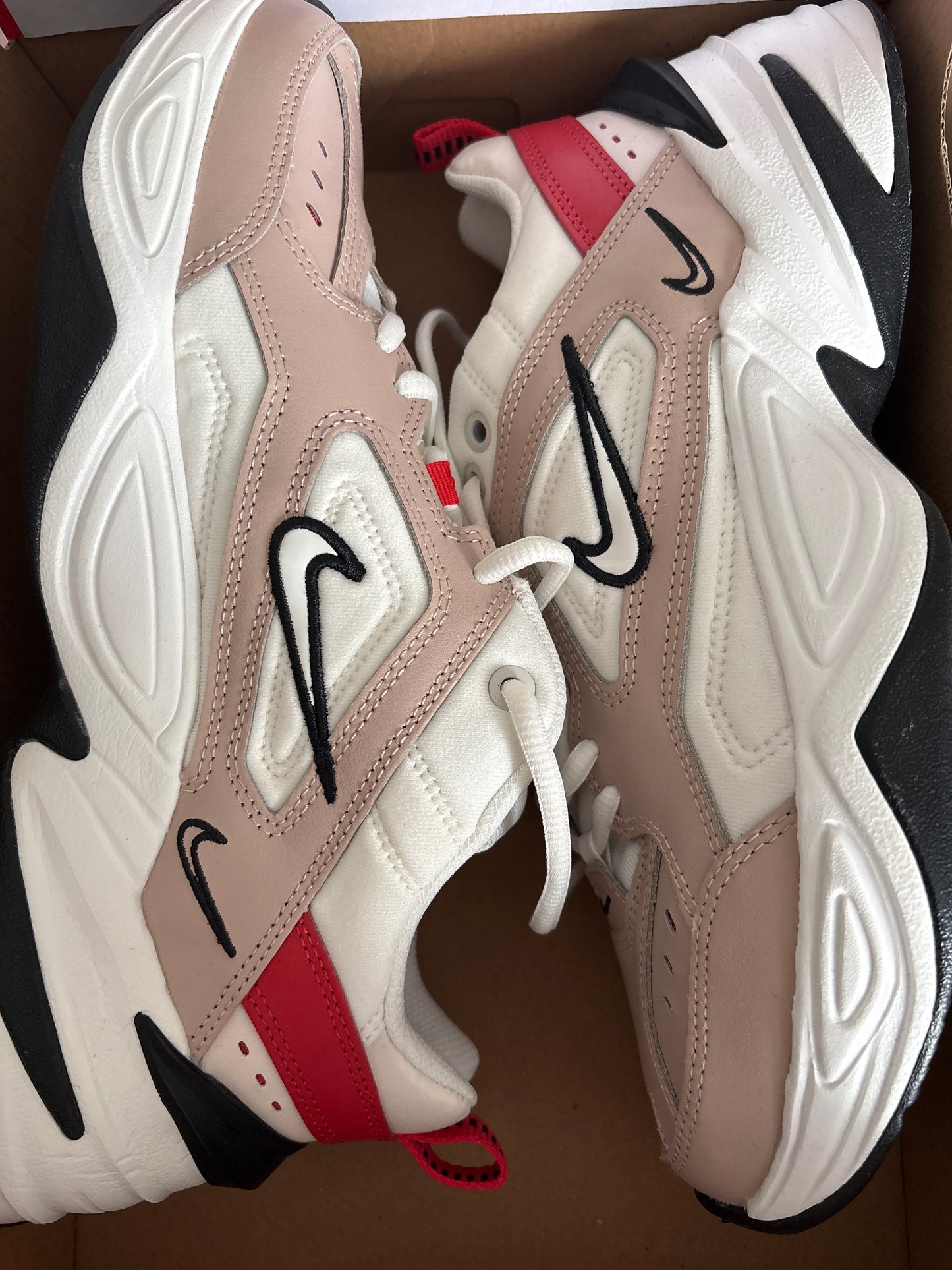 Nike M2K Tekno, Größe 42 in schwarz/weiss/rot/braun
