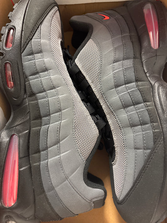 Nike Air Max 95 in schwarz/grau, Gr. Wählbar