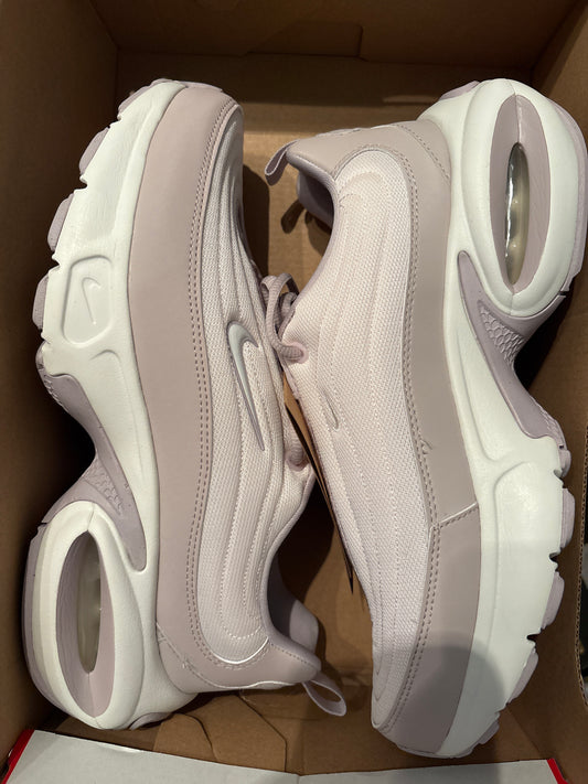 Nike Air Max Portal in hellcreme/beige/altrosa, Gr. 42,5