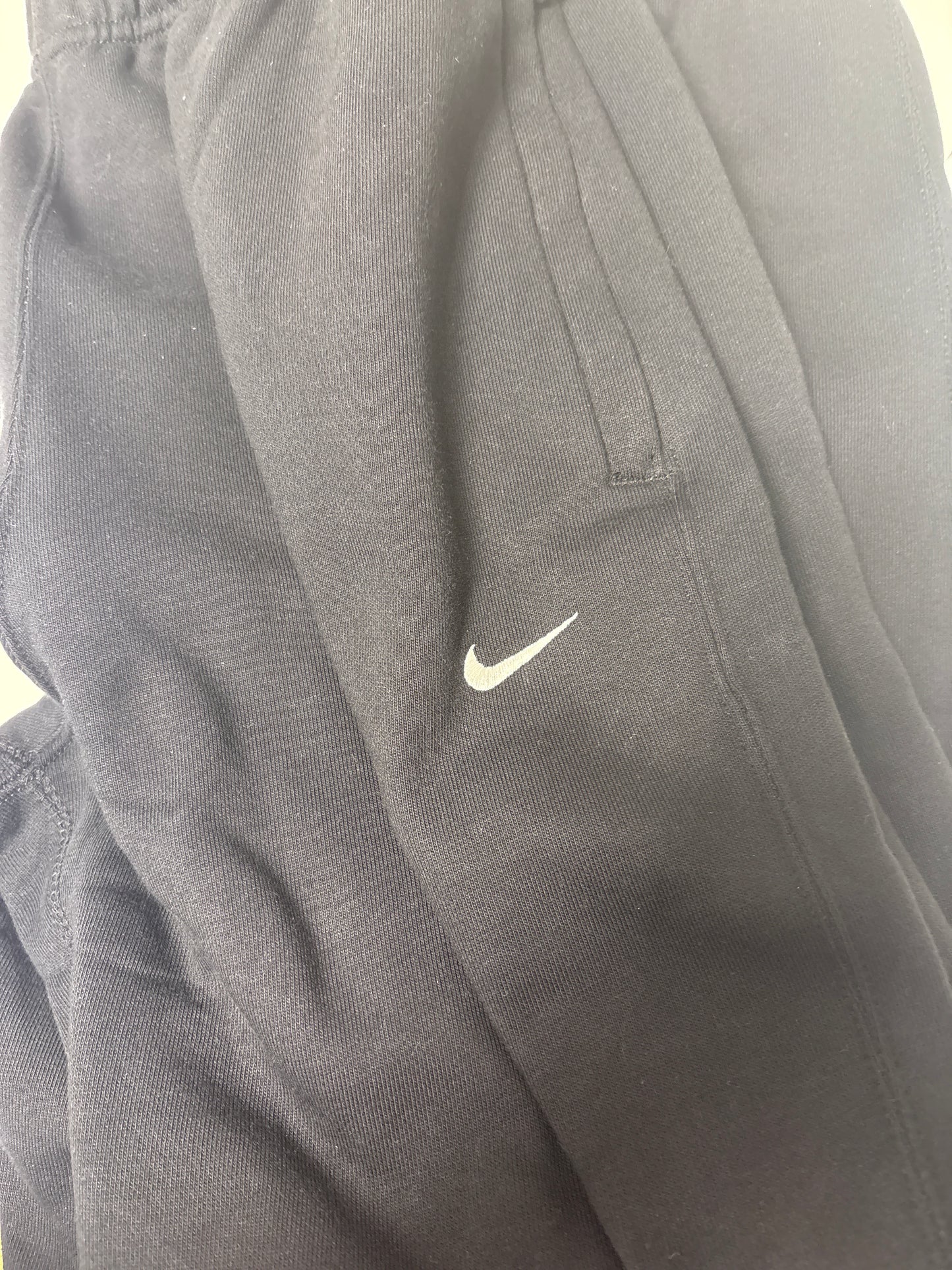 Nike Jogginghose in schwarz, Größe M