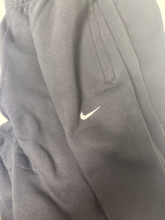 Nike Jogginghose in schwarz, Größe M