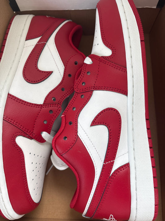 Nike Air Jordan 1 low, weiss/rot, Größe 42,5