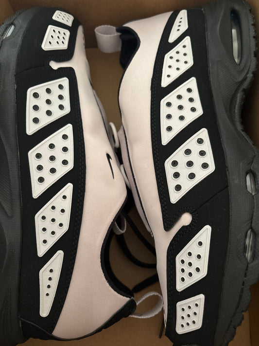 Air Max SNDR violett/schwarz, Größe wählbar