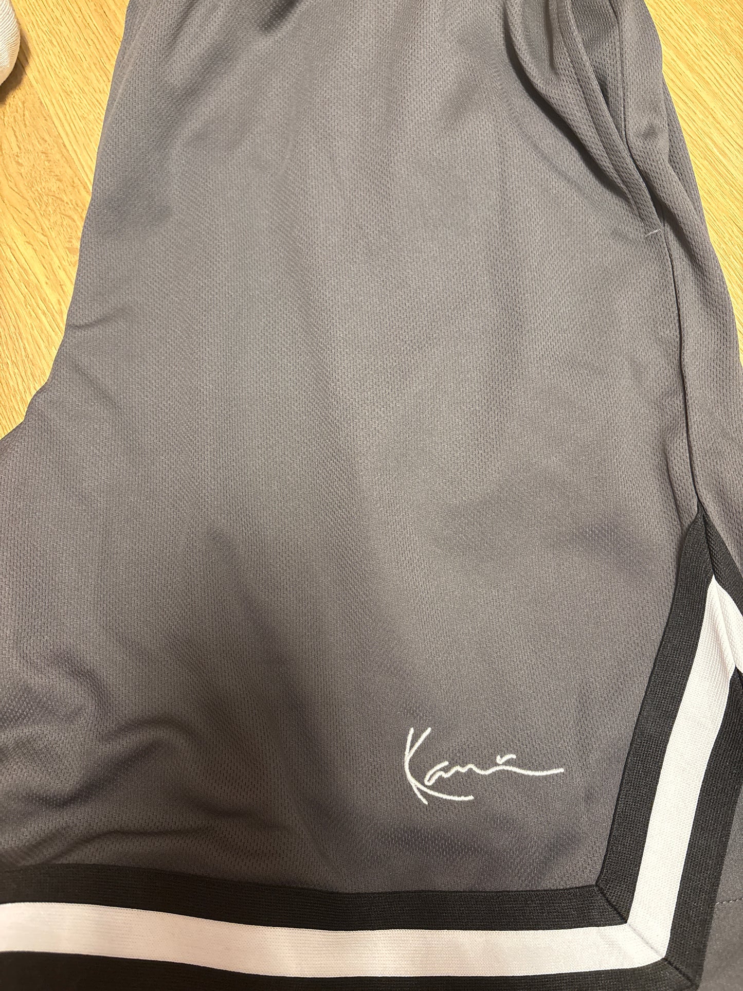 Karl Kani kurze Hose, Größe wählbar in grau