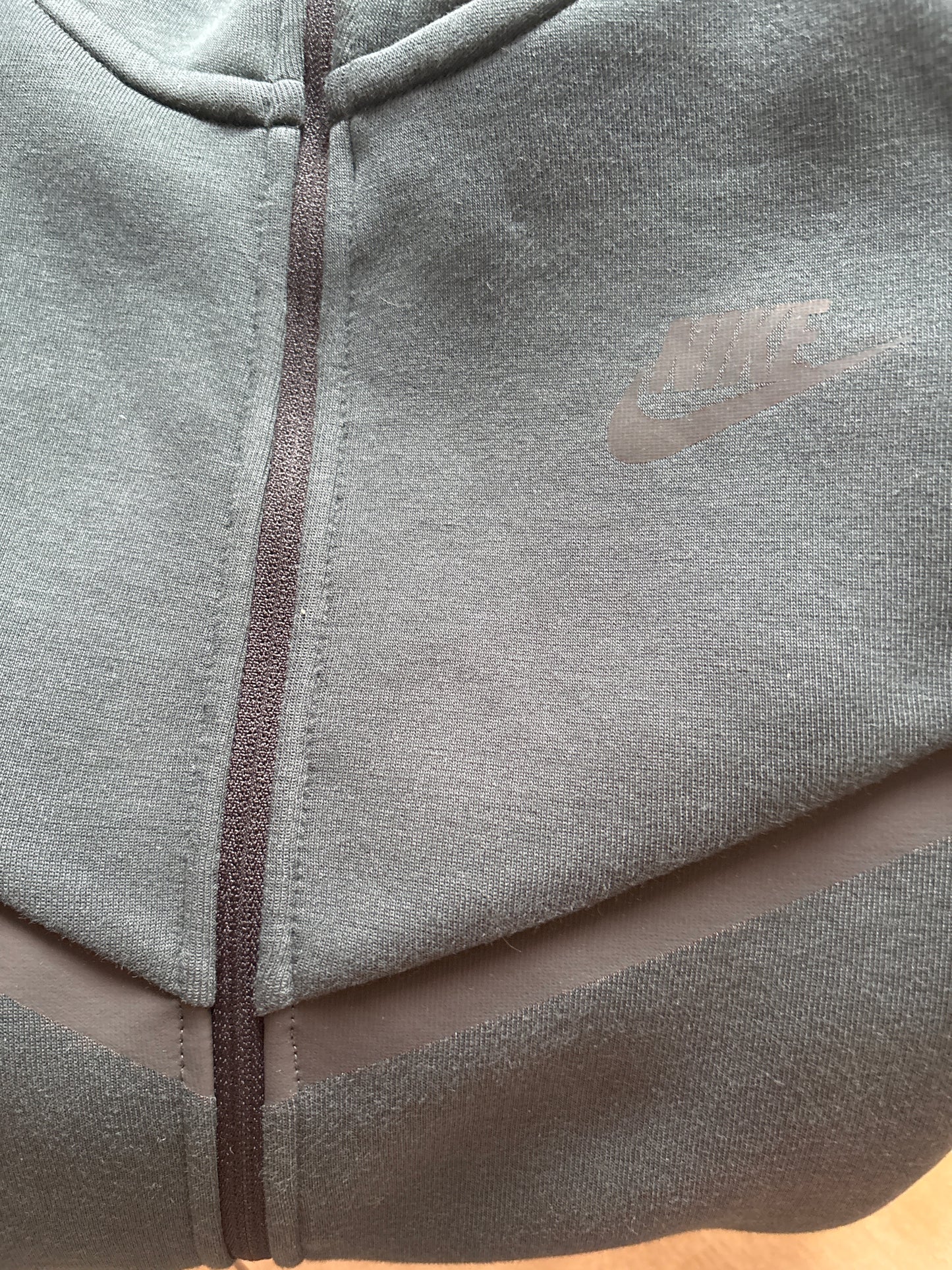 Nike Frauen Techjacke, dunkel, Größe wählbar