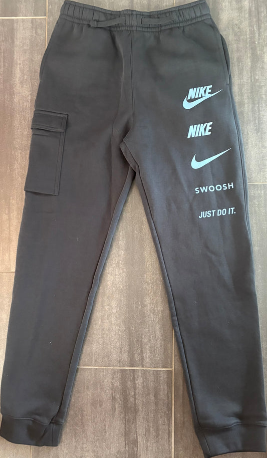 Nike Kinder Jogginghose in schwarz/blau, Größe XL