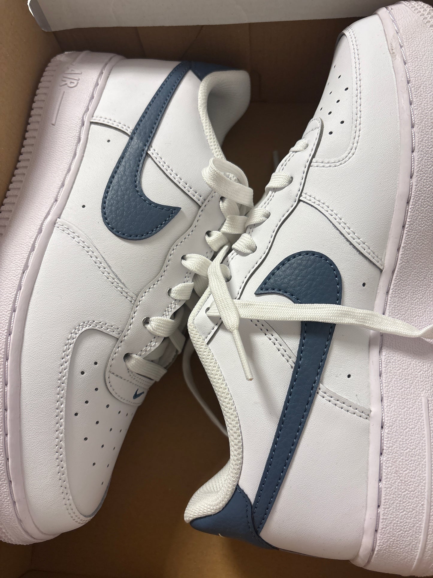 Nike Air Force 1 in weiss/blau, Größe wählbar