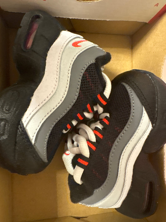 Nike Air Max 95, Größe 18,5