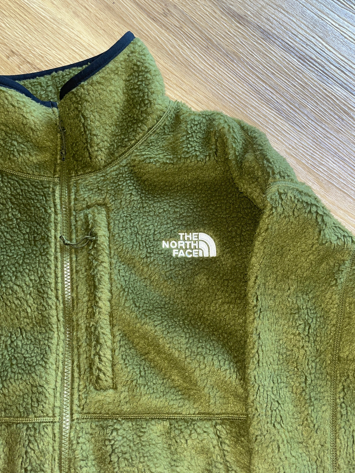 The North Face Herren Plüsch Jacke  in grünton, Größe XL