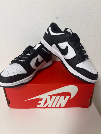 Nike Dunk Low schwarz/weiss, Größe 39
