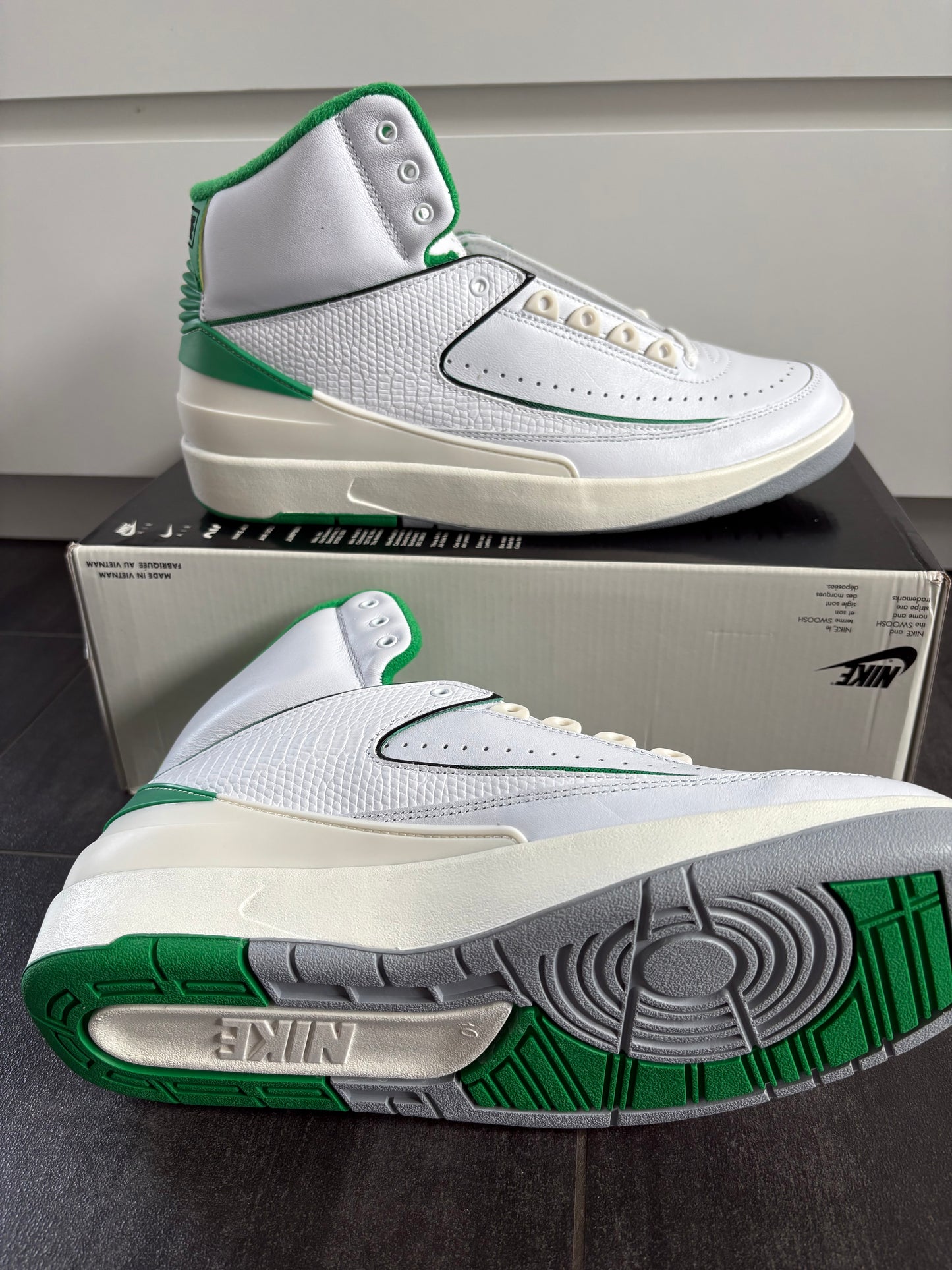 Air Jordan 2 Retro weiss/grün, Größe wählbar