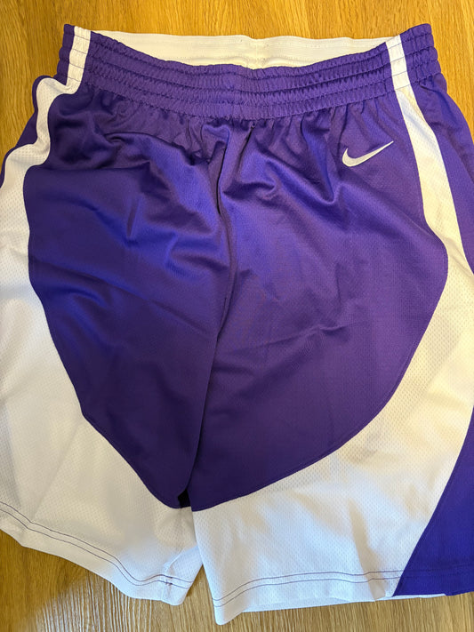 Nike Trainingshose kurz, lila/weiss, Größe wählbar