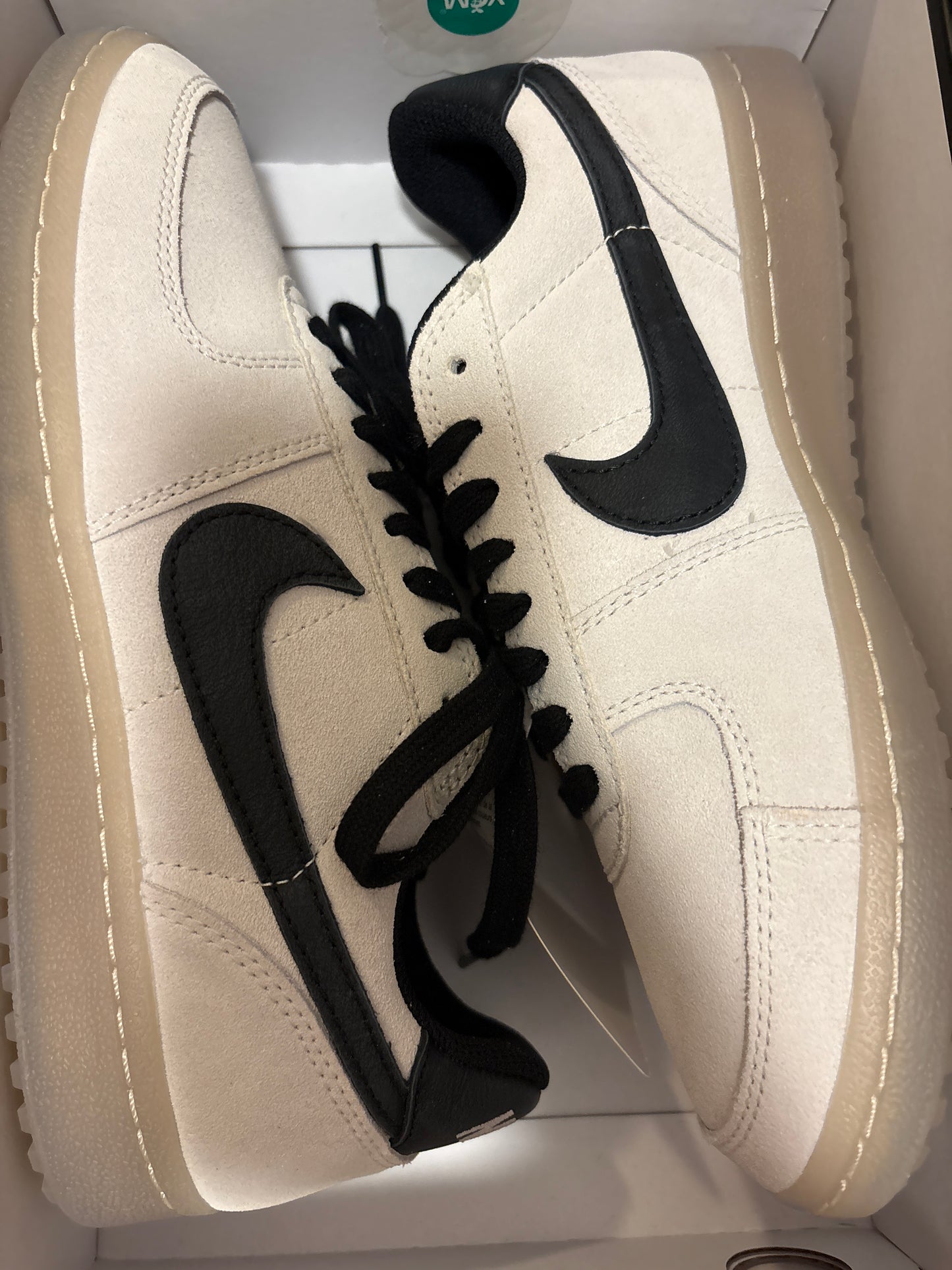 Nike General Field, grau/schwarz in Größe 42