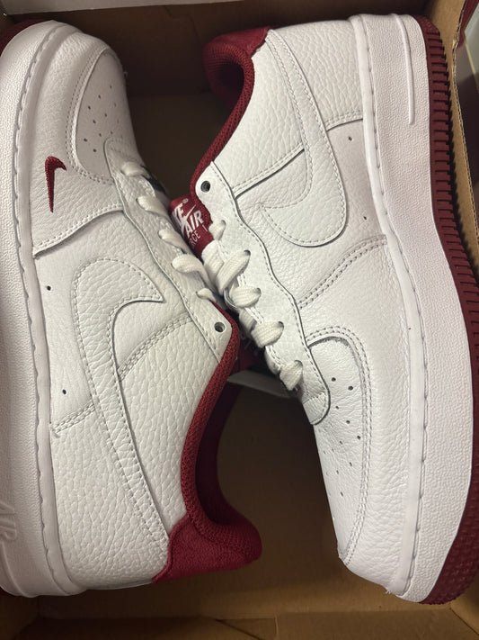 Nike Air Force 1 weiss/rot, rote Sohle, Größe 39
