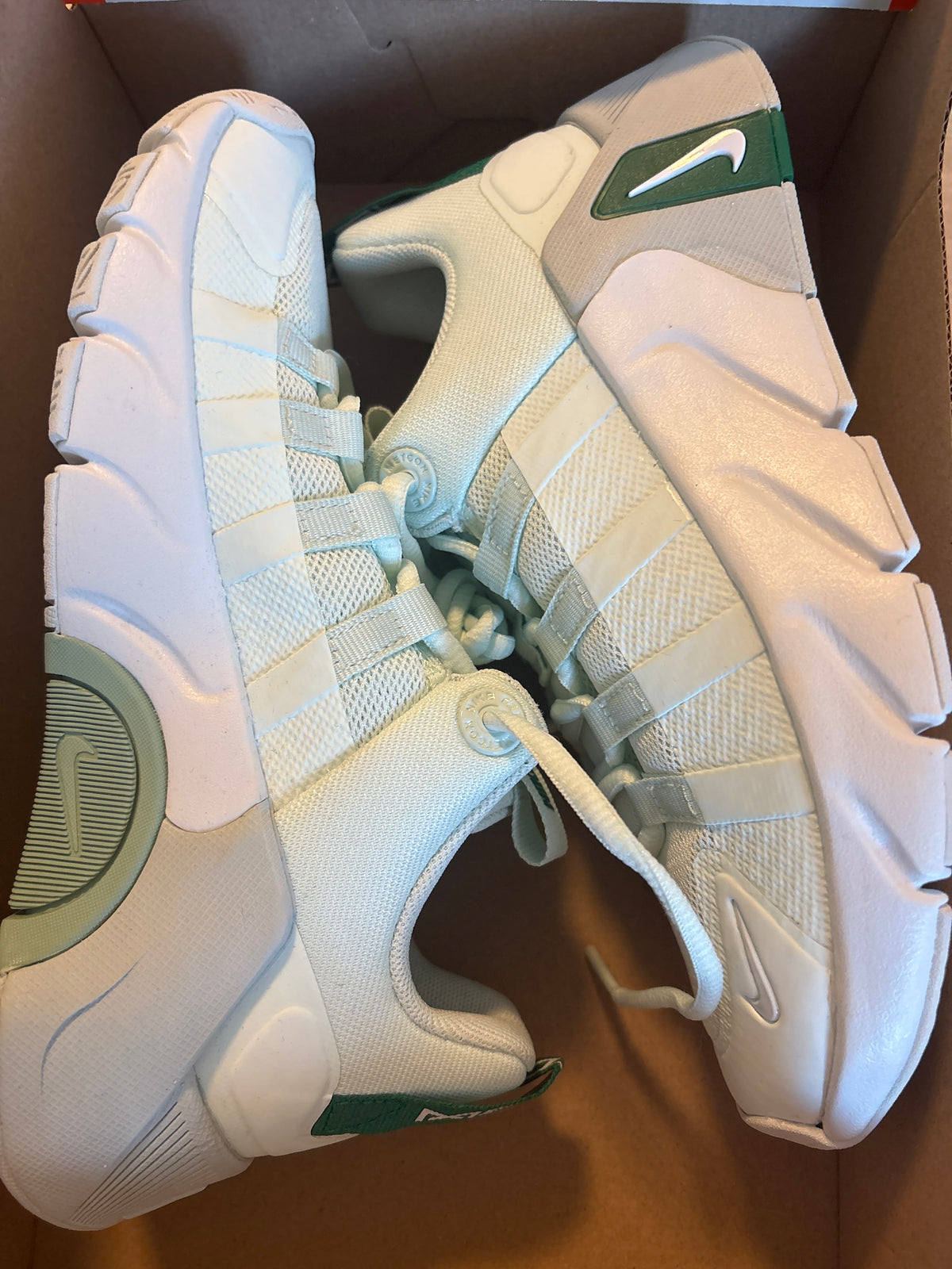 Nike Free Metcon 7, Größe 39 in grünton/weiss