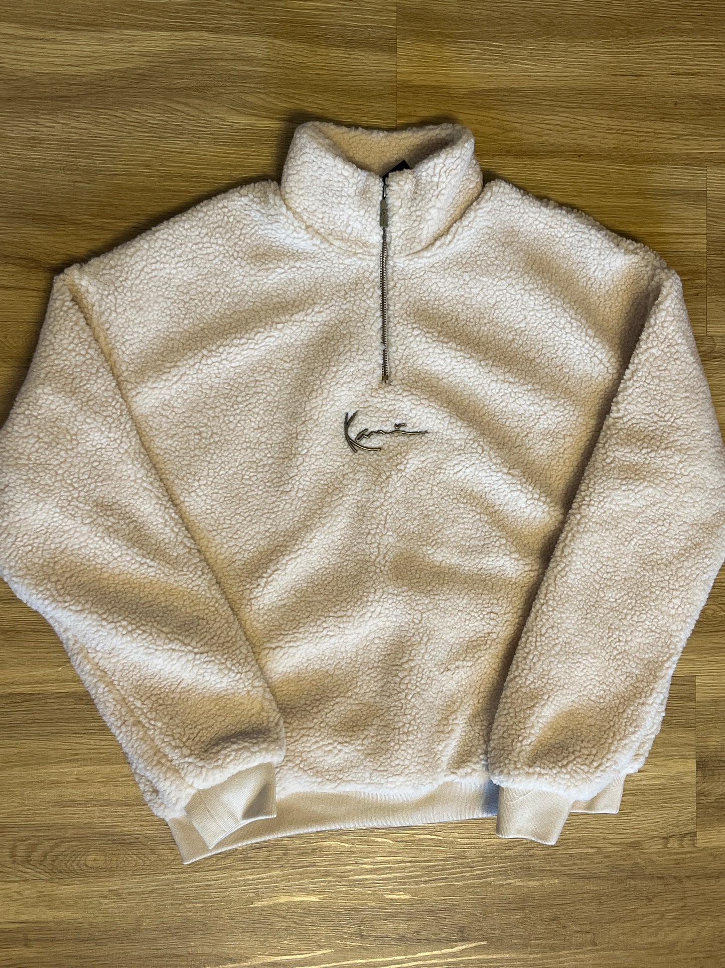 Karl Kani Plüsch Pullover 1/4 ZIP in creme, Größe M