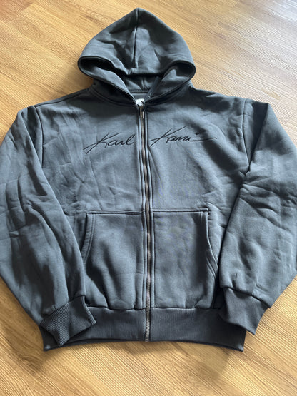 Karl Kani Joggingjacke mit großem Schriftzug in dunkelgrau, Größe wählbar