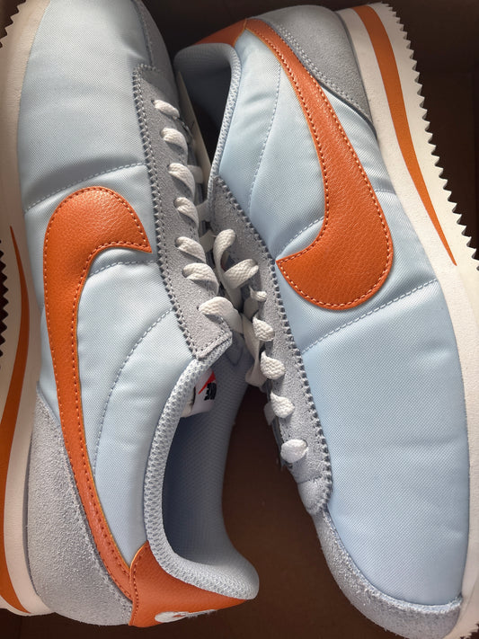 Nike Cortez in hellblau/hellbraun, Größe wählbar