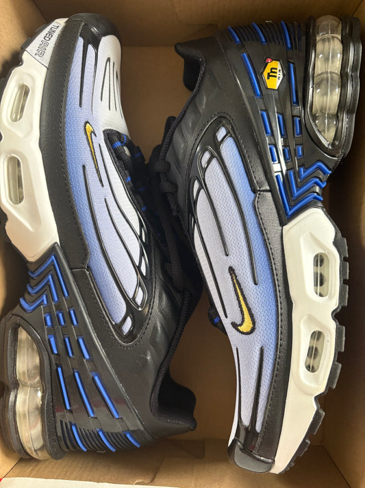 Nike Air Max Plus 3 in schwarz/blau/weiss, Größe 39.