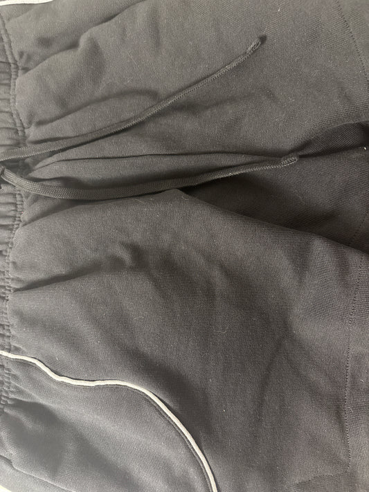 Nike Damen kurze Hose, Größe wählbar in schwarz