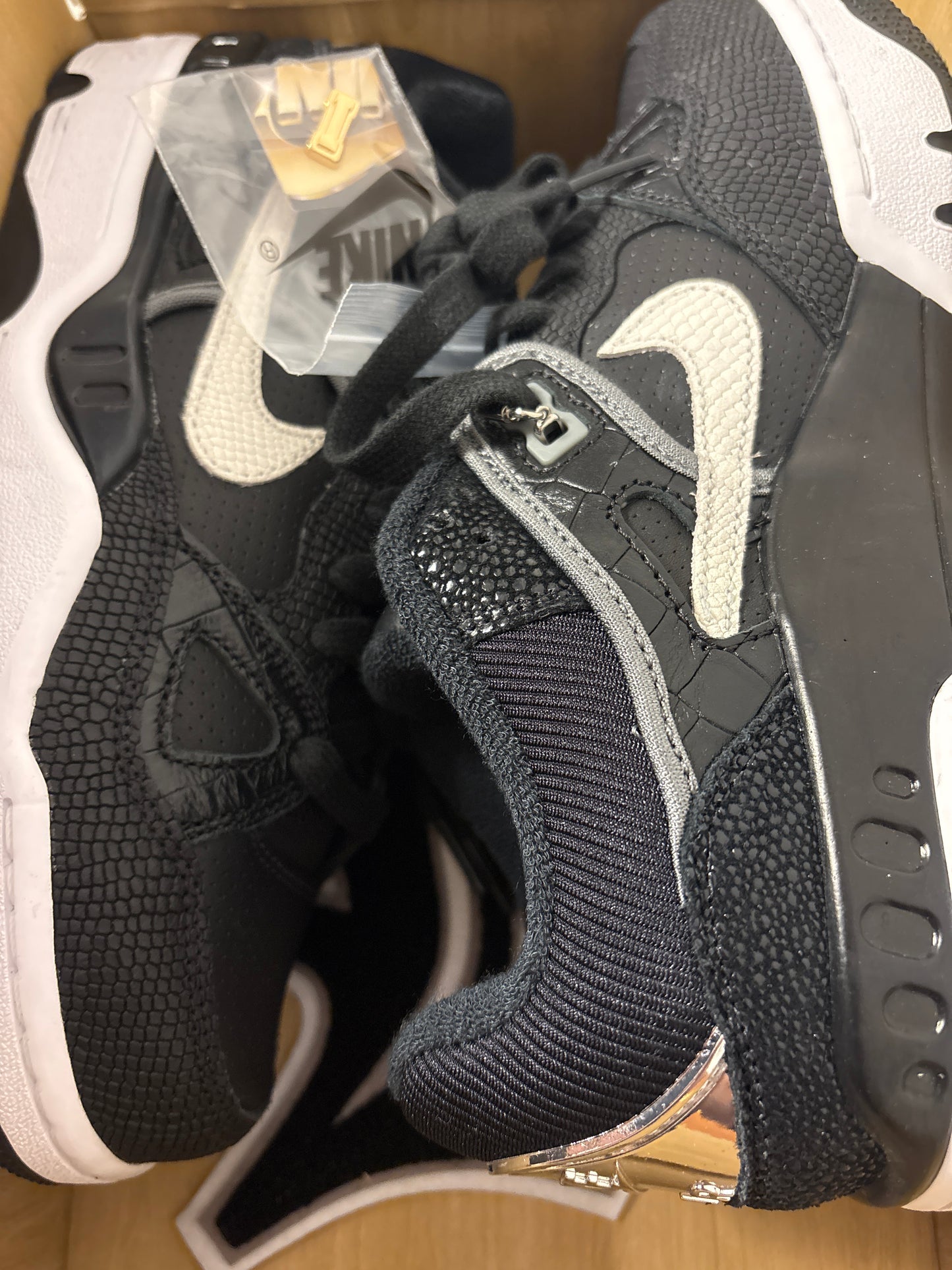 Nike Air Force 3 low, schwarz, Gr. 40