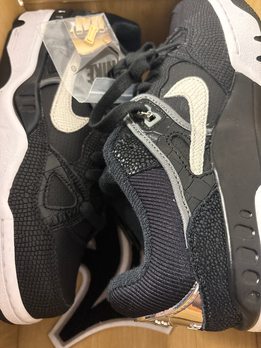 Nike Air Force 3 low, schwarz, Gr. 40