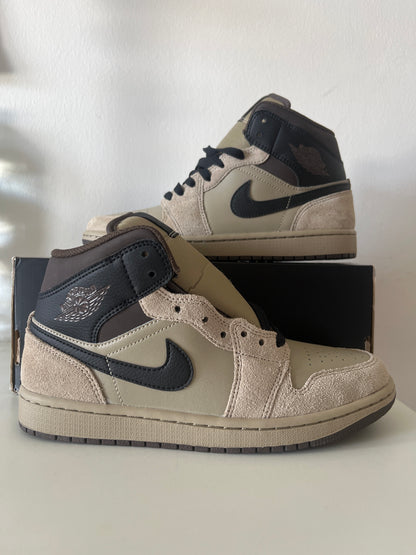 Nike Jordan 1 Mid Brauntöne/schwarz mit Wildleder, Größe 40,5