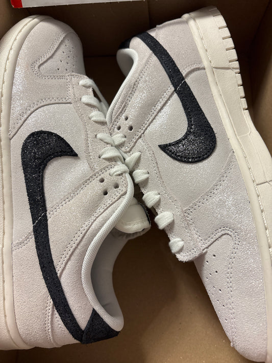Nike Dunk low schimmernd, Größe 44