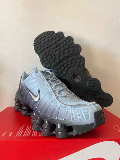 Nike Shox TL in schwarz/Blautöne, Größe 43