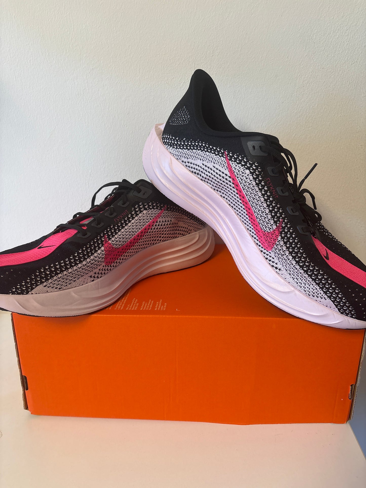 Nike Pegasus Plus, pink/schwarz, Größe 48,5