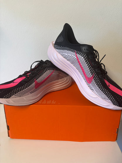 Nike Pegasus Plus, pink/schwarz, Größe 48,5
