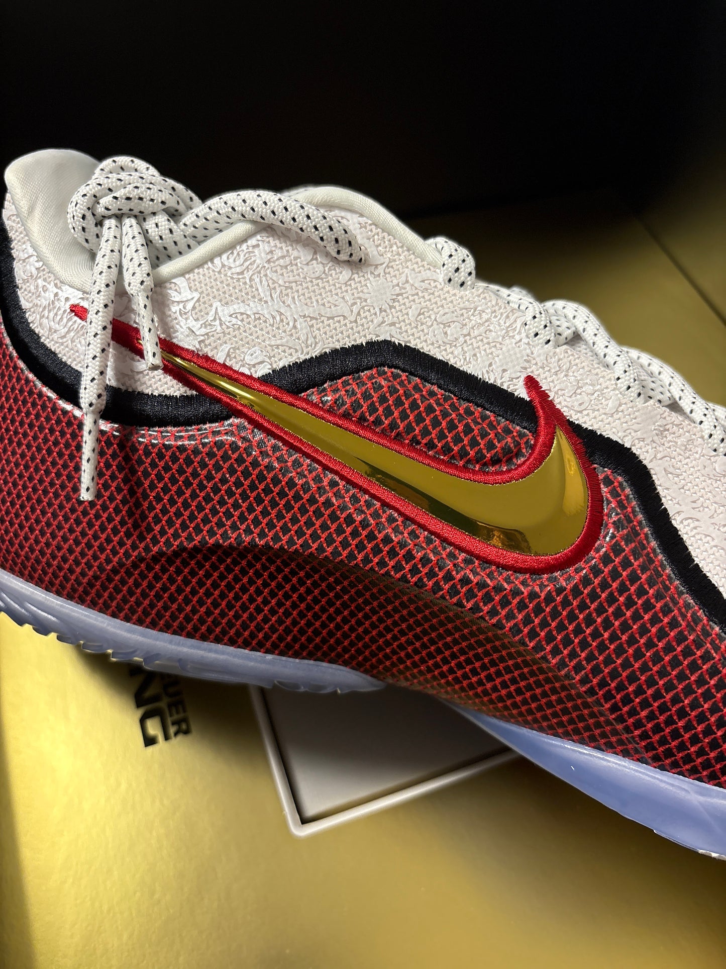 LeBron 23, Größe 48,5