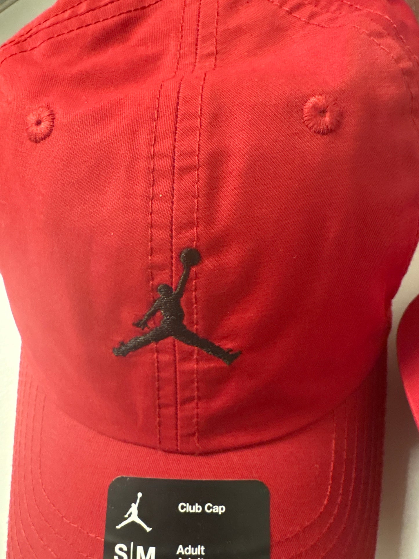 Nike Jordan Cap in rot/schwarz, Größe wählbar