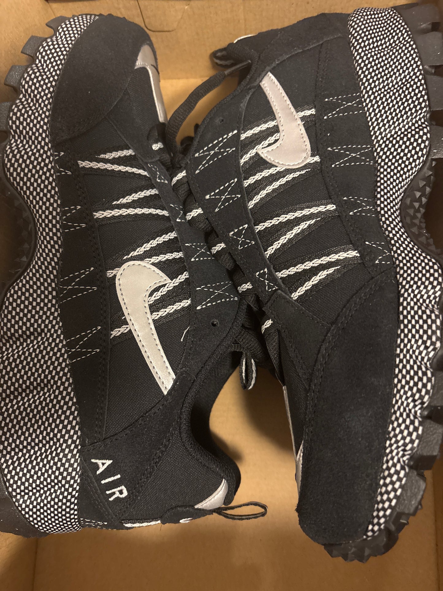 Nike Air Max Humara, schwarz/silber in Größe 44