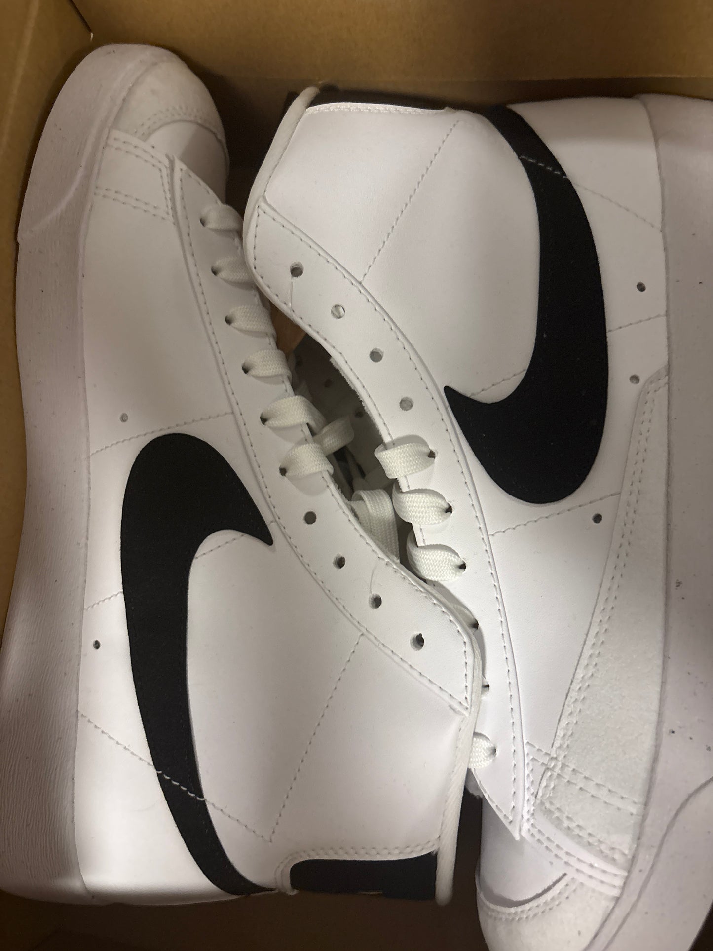 Nike Blazer Mid, weiss/schwarz, Größe 45
