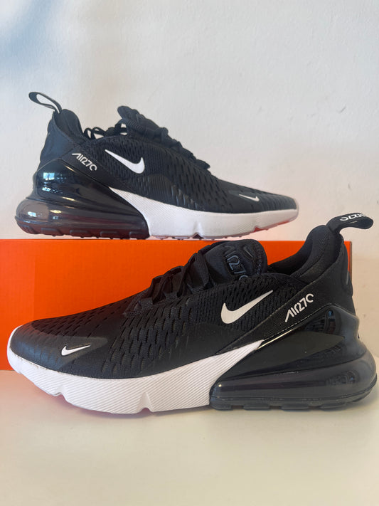 Nike Air Max 270 in schwarz/weiß/pink, Größe 38