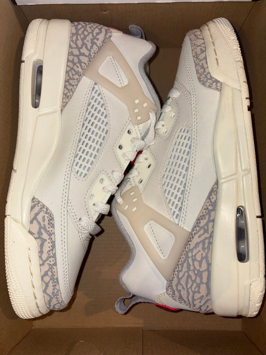 Nike AIR Jordan 4 in grau/beige/weiss mit Muster, Größe 37,5